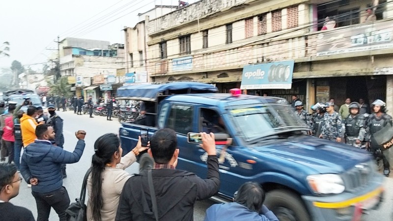 रास्वपा सभापति रवि लामिछानेलाई अनुसन्धानका लागि वीरगंज ल्याइयो